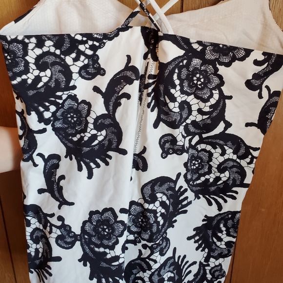 Lululemon Laceoflage Tank - Picture 3 of 6